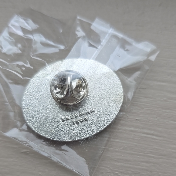 New. Beekman 1802 Neighbor Enamel Pin - Picture 2 of 2